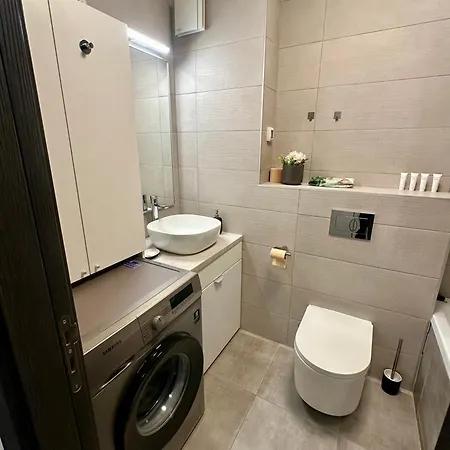 Quiet Modern Near Romexpo - Balcony *