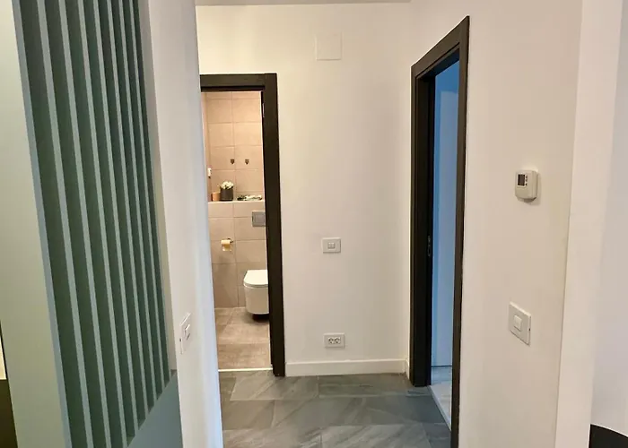 Quiet Modern Near Romexpo - Balcony