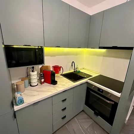 شقة Quiet Modern Near Romexpo - Balcony