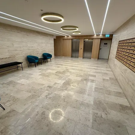 Апартаменты Quiet Modern Near Romexpo - Balcony Бухарест