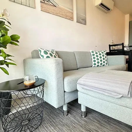 Modern Near Romexpo With Private Parking And Garden View Apartment