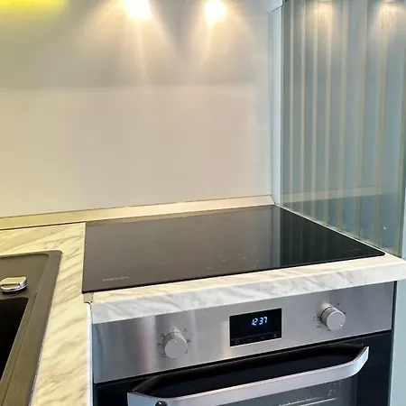 Modern Near Romexpo With Private Parking And Garden View Apartment *