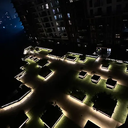 Quiet Modern Near Romexpo - Balcony Апартаменти