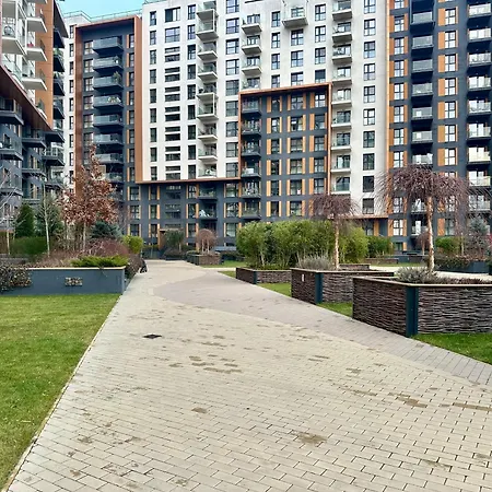 Quiet Modern Near Romexpo - Balcony *